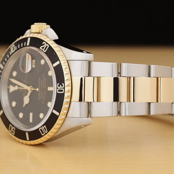 ROLEX SUBMARINER DATE 40MM 18K YELLOW GOLD STEEL 2-TONE BLACK WATCH - Picture 4 of 11